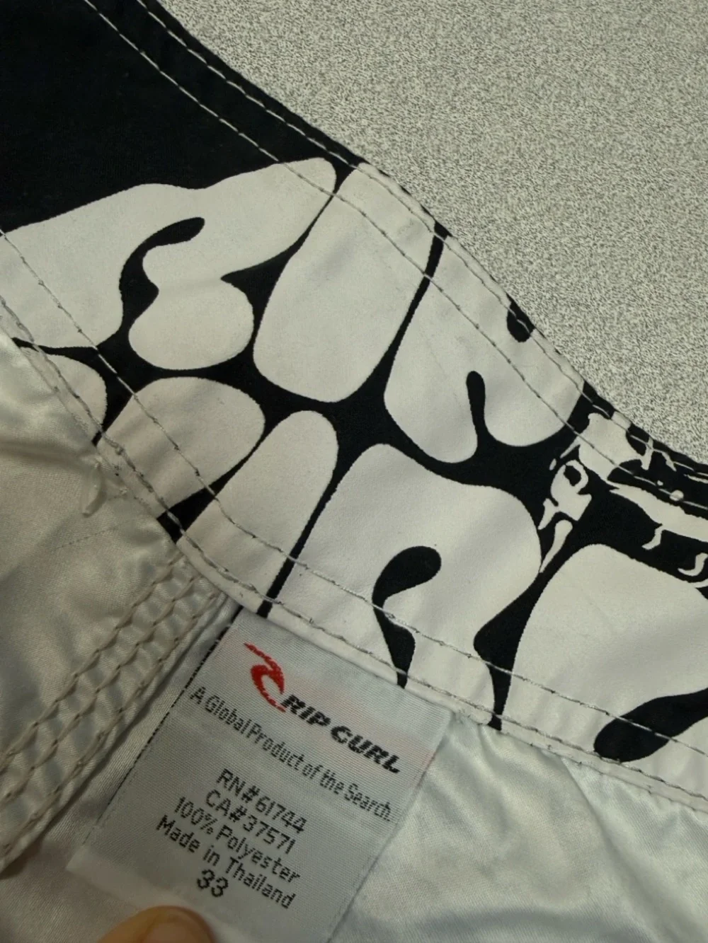 Rip Curl Skull‎ Print Board Shorts Surf Swim Trunks Mens Size 33 Made in Italy